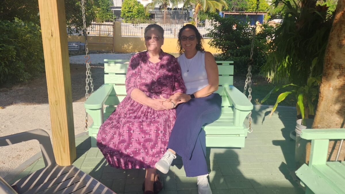 mom me swing may2025